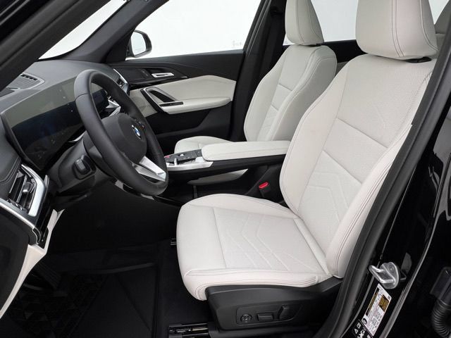 Used 2026 BMW X1 xDrive28i w/ Technology Package AWD/4WD image 11