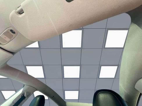 Used 2021 Tesla Model Y Performance image 34