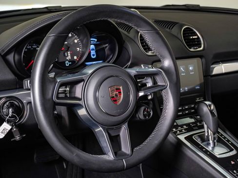 Certified 2025 Porsche 718 Cayman RWD image 19