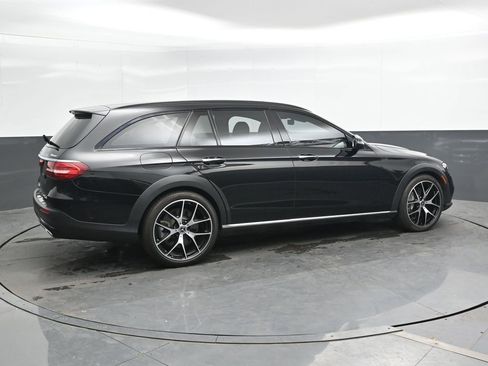 Used 2022 Mercedes-Benz E 450 4MATIC All-Terrain Wagon image 4