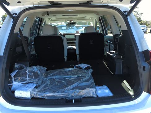 New 2025 Kia Telluride S image 10