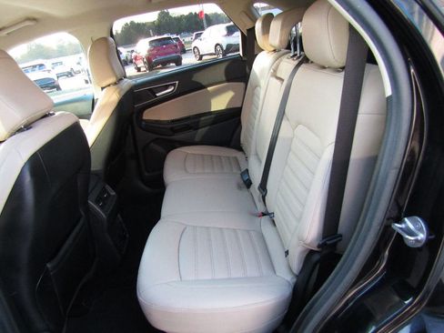 Used 2020 Ford Edge SEL w/ Convenience Package image 12