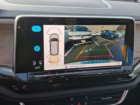 New 2026 Volkswagen Atlas SE image 14