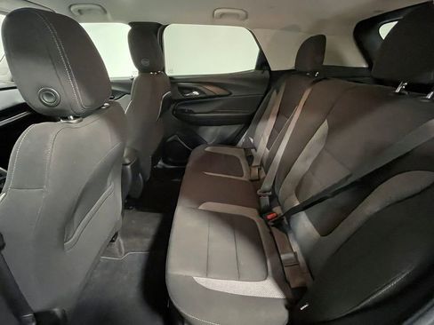 Used 2023 Chevrolet TrailBlazer LT AWD/4WD image 17