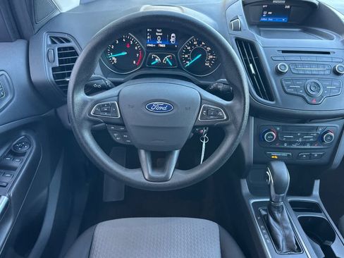 Used 2018 Ford Escape SE image 14