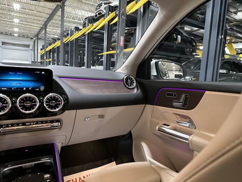 Certified 2023 Mercedes-Benz GLA 250 4MATIC image 25