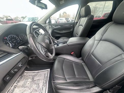 Used 2021 Buick Enclave Avenir image 12