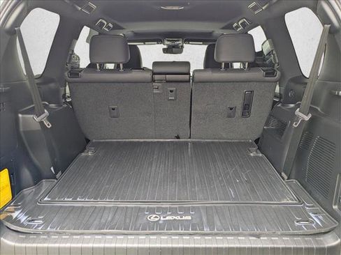 Used 2022 Lexus GX 460 image 6