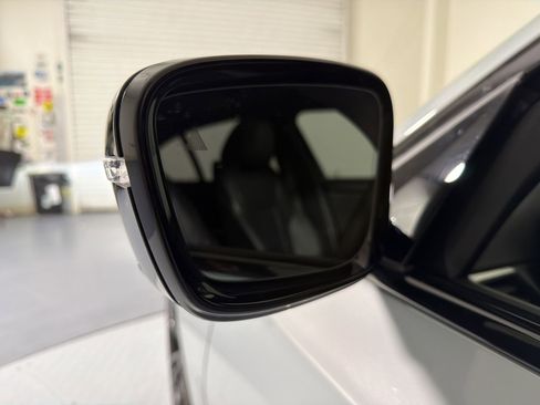 Certified 2024 BMW 330i Sedan w/ M Sport Package RWD image 21