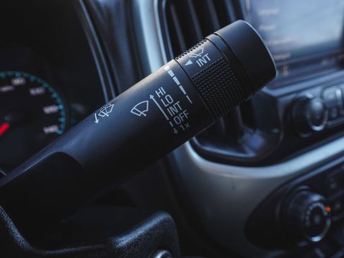 Used 2022 Chevrolet Colorado LT w/ LT Convenience Package image 25