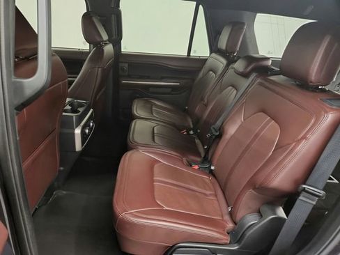 Used 2024 Ford Expedition Limited image 36