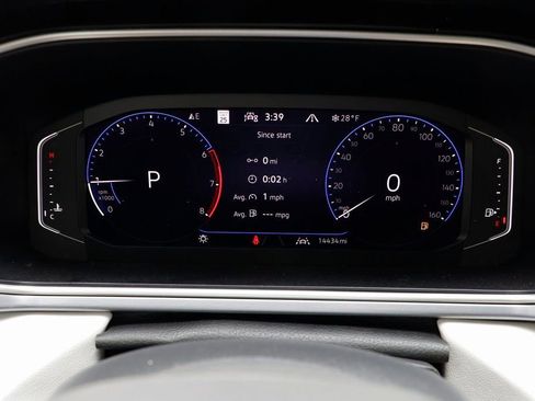 Used 2025 Volkswagen Taos SEL w/ Black Wheel Plus Package image 8