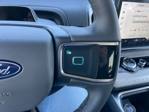 New 2026 Ford Expedition Active AWD/4WD image 32