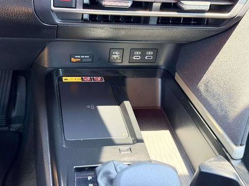 Used 2026 Toyota Camry LE FWD image 22