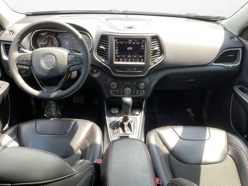 Used 2022 Jeep Cherokee Trailhawk w/ Sound & Nav Group AWD/4WD image 10