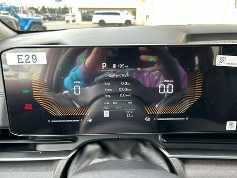 New 2026 Kia Carnival EX FWD image 26