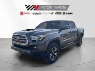 Used 2017 Toyota Tacoma TRD Sport video 1