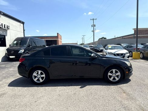 Used 2016 Chevrolet Cruze LS image 5