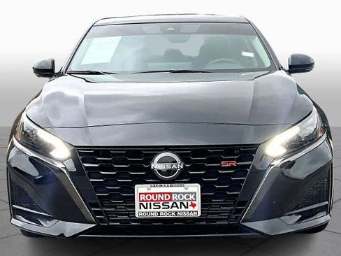 Certified 2023 Nissan Altima 2.0 SR image 3