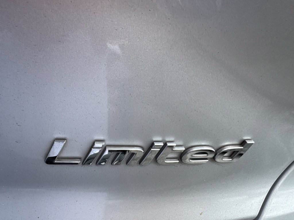 Used 2016 Hyundai Sonata Limited w/ Option Group 05 FWD image 14