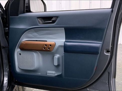 Used 2022 Ford Maverick Lariat w/ Lariat Luxury Package image 21