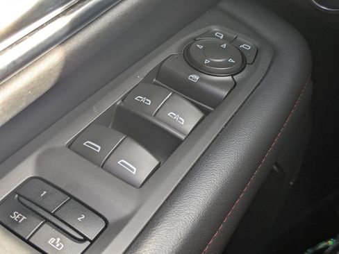 Used 2023 Chevrolet Tahoe RST image 14