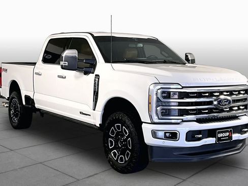 Used 2024 Ford F250 Platinum AWD/4WD image 3