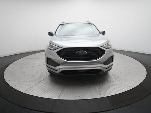 Used 2022 Ford Edge SE w/ Black Appearance Package image 12