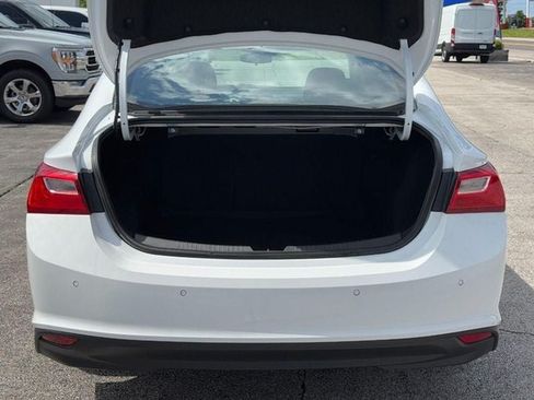 Used 2024 Chevrolet Malibu LT FWD image 5