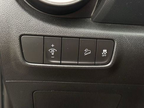 Used 2023 Hyundai Kona SEL FWD image 21