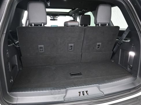 Used 2023 Ford Expedition Limited AWD/4WD image 8