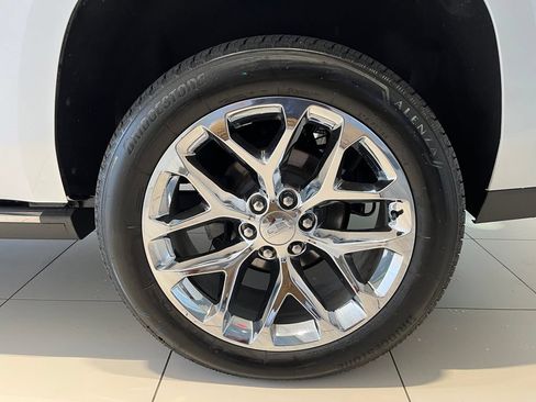 Used 2019 Cadillac Escalade Platinum AWD/4WD image 17