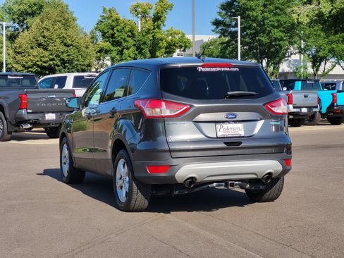 Used 2016 Ford Escape SE FWD image 4