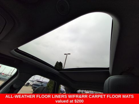 Used 2021 Lincoln Corsair Reserve w/ Elements Package image 24