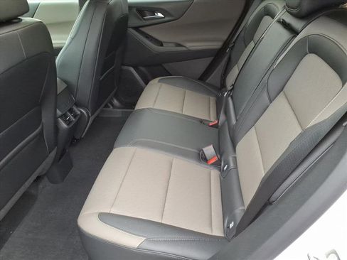 New 2026 Chevrolet Equinox LT w/ Convenience Package II image 5