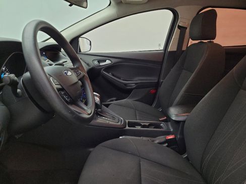 Used 2016 Ford Focus SE FWD image 17