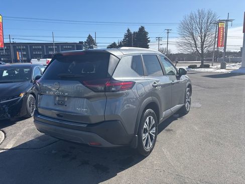 Used 2023 Nissan Rogue SV w/ SV Premium B Package image 7