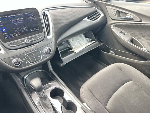 Certified 2024 Chevrolet Malibu LT w/ Sport Edition FWD image 31