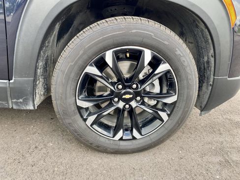 Used 2021 Chevrolet TrailBlazer LT w/ Convenience Package FWD image 31