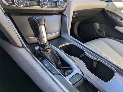 Used 2020 Honda Accord EX image 10