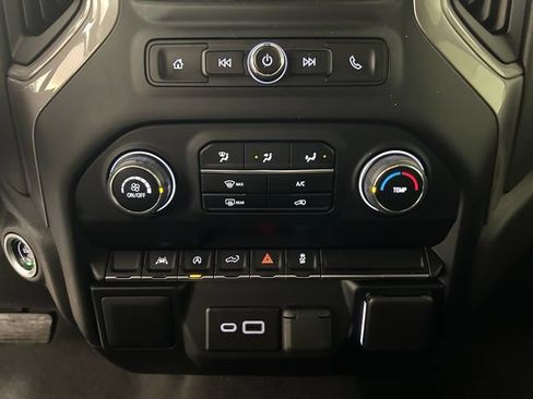 Used 2023 Chevrolet Silverado 1500 Custom AWD/4WD image 21