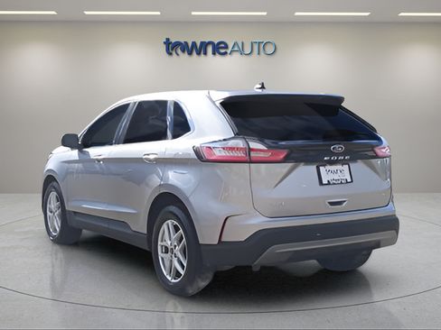 Used 2022 Ford Edge SEL AWD/4WD image 3