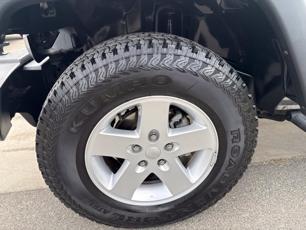 Used 2018 Jeep Wrangler Unlimited Sport S AWD/4WD image 14