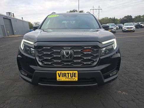 Used 2022 Honda Passport TrailSport image 2