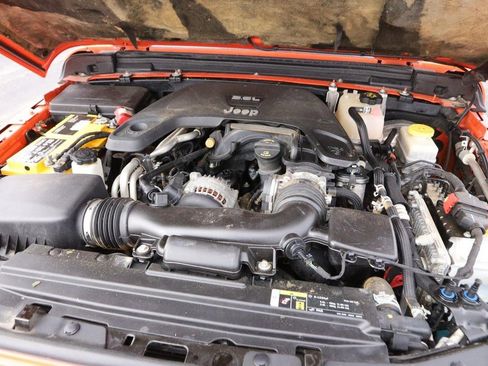 Used 2018 Jeep Wrangler Unlimited Rubicon image 28