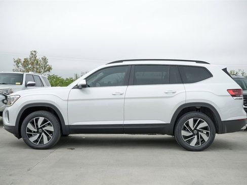 New 2026 Volkswagen Atlas SE image 4