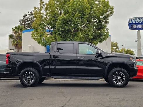 Used 2025 Chevrolet Silverado 1500 ZR2 w/ Technology Package AWD/4WD image 5