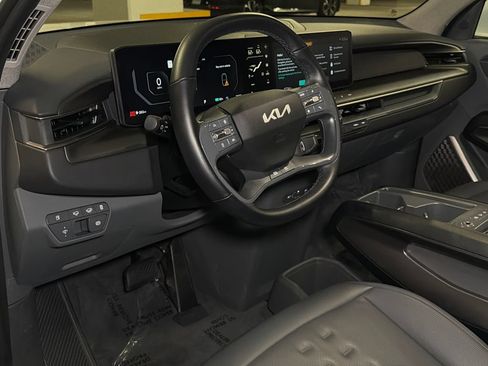 Certified 2024 Kia EV9 Wind AWD/4WD image 26