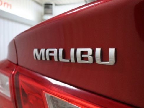 Used 2016 Chevrolet Malibu LT FWD image 21
