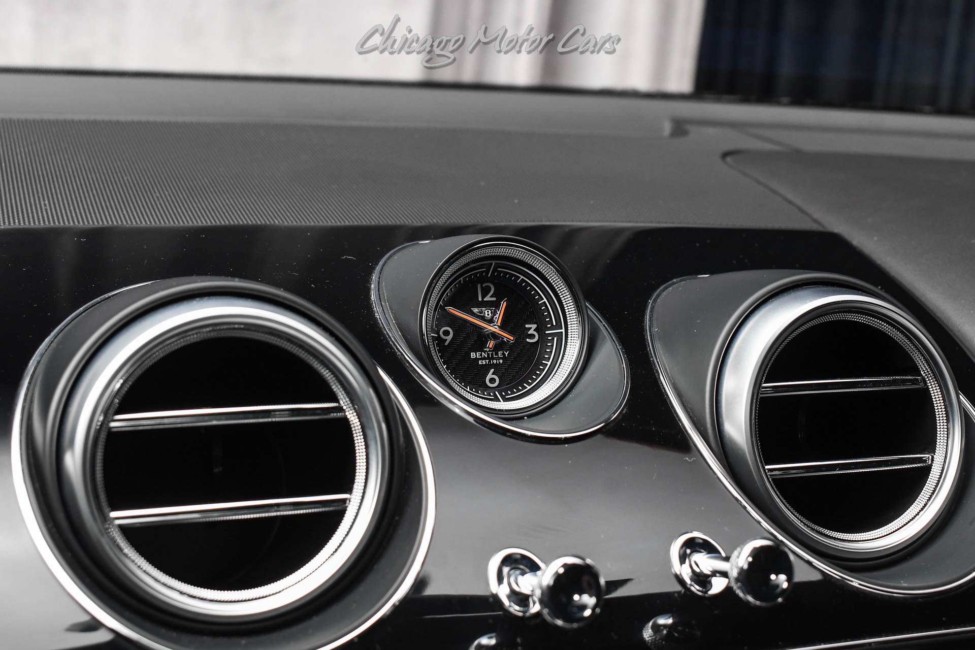 Used 2017 Bentley Bentayga AWD/4WD image 15